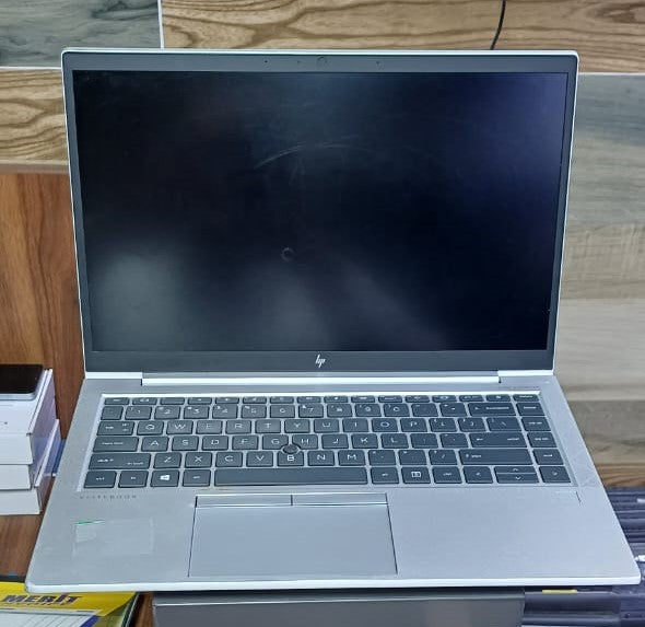 HP EliteBook 830 G6 Core-i5-8th Gen 8GB RAM 256GB SSD 13.3″ Display